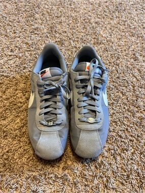 Nike Cortex size 10 women’s Gray and White Retro Running Sneakers